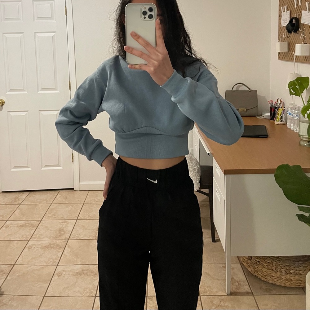 Nike Pro Women’s Woven high waisted Pants - Picture 2 of 4